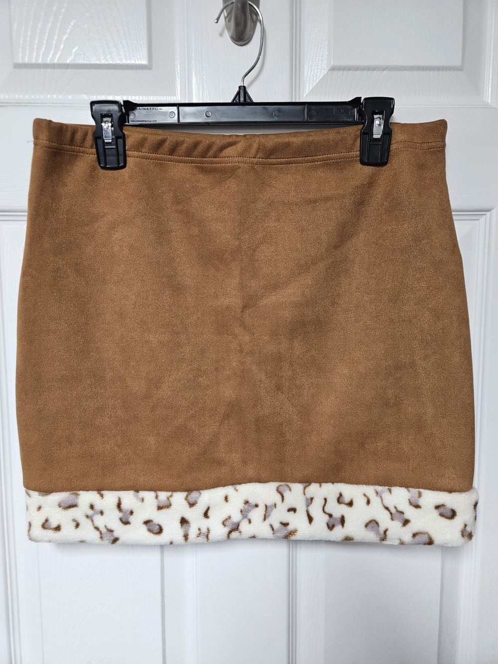 SHEIN Camel Faux Suede Mini Skirt with Leopard Faux-Fur Trim